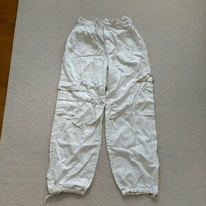 White Abercrombie pants